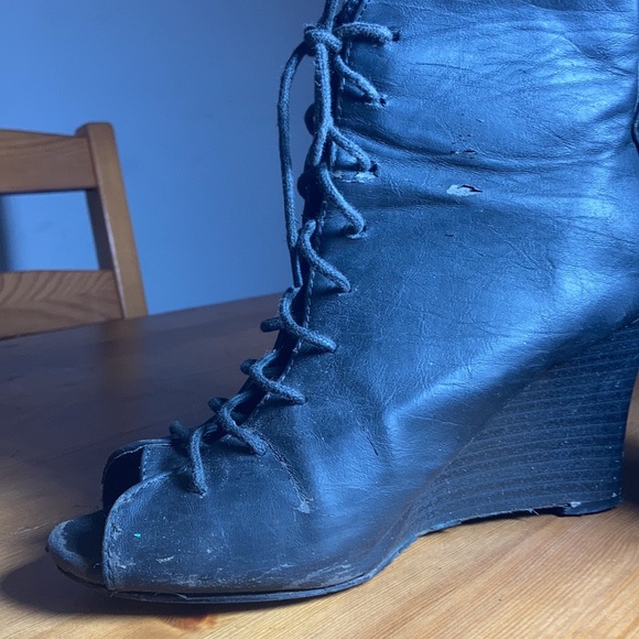 VINTAGE Open toe heeled booties - Picture 3 of 5